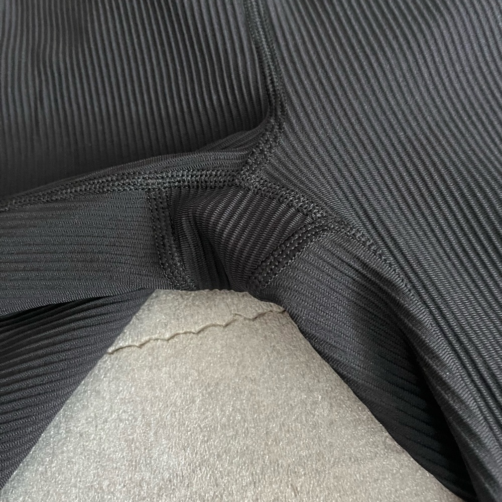 [S]Athleta Women's Black Salutation Stash Rib Flare Pants EUC Pockets - Picture 3 of 9